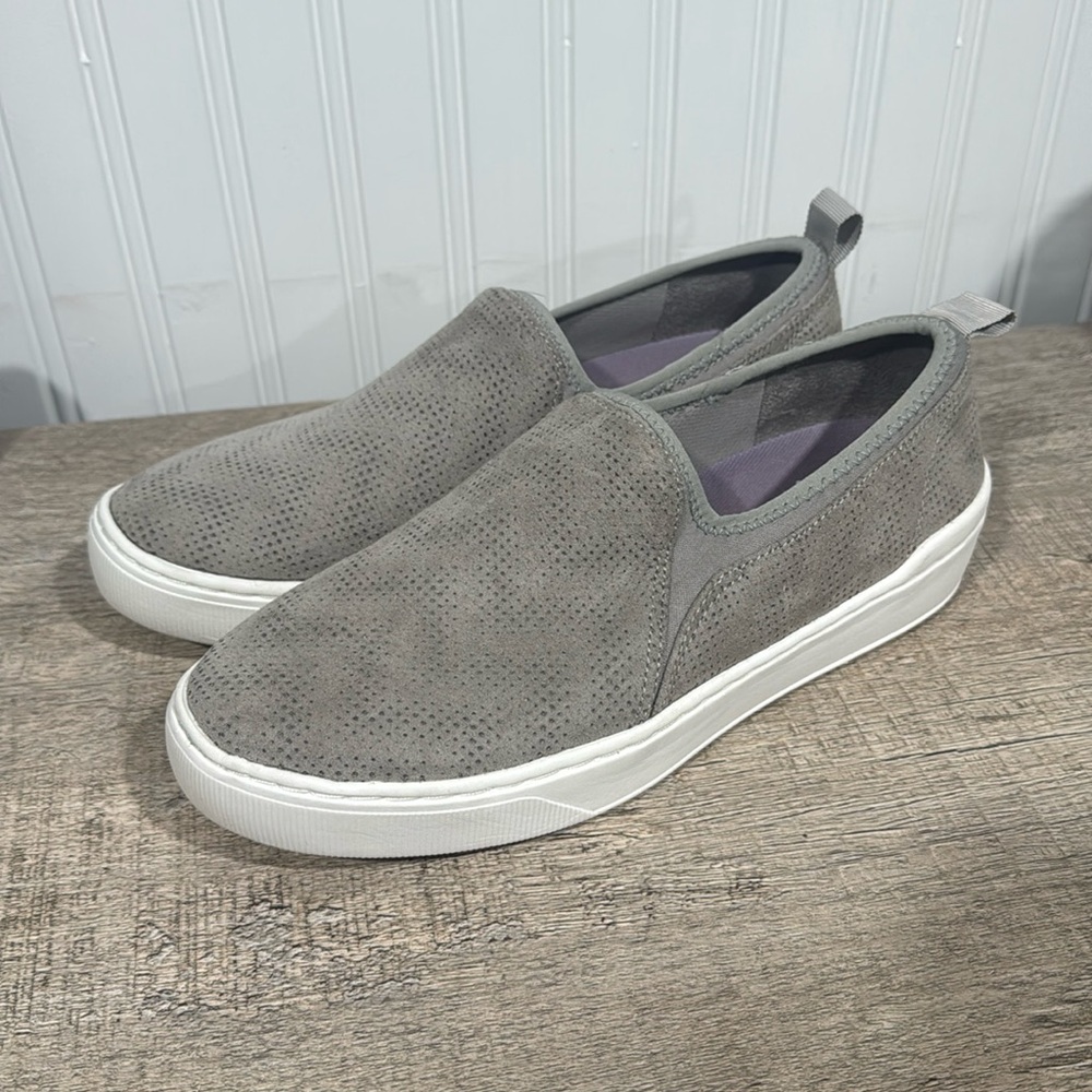 Doctor Scholl’s slip on shoes